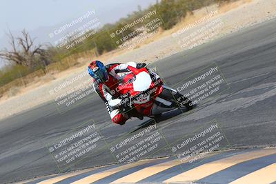 media/Mar-28-2022-Superbike Trackdays (Mon) [[b8603d0f67]]/Open Track Time/Turn 3 Inside/